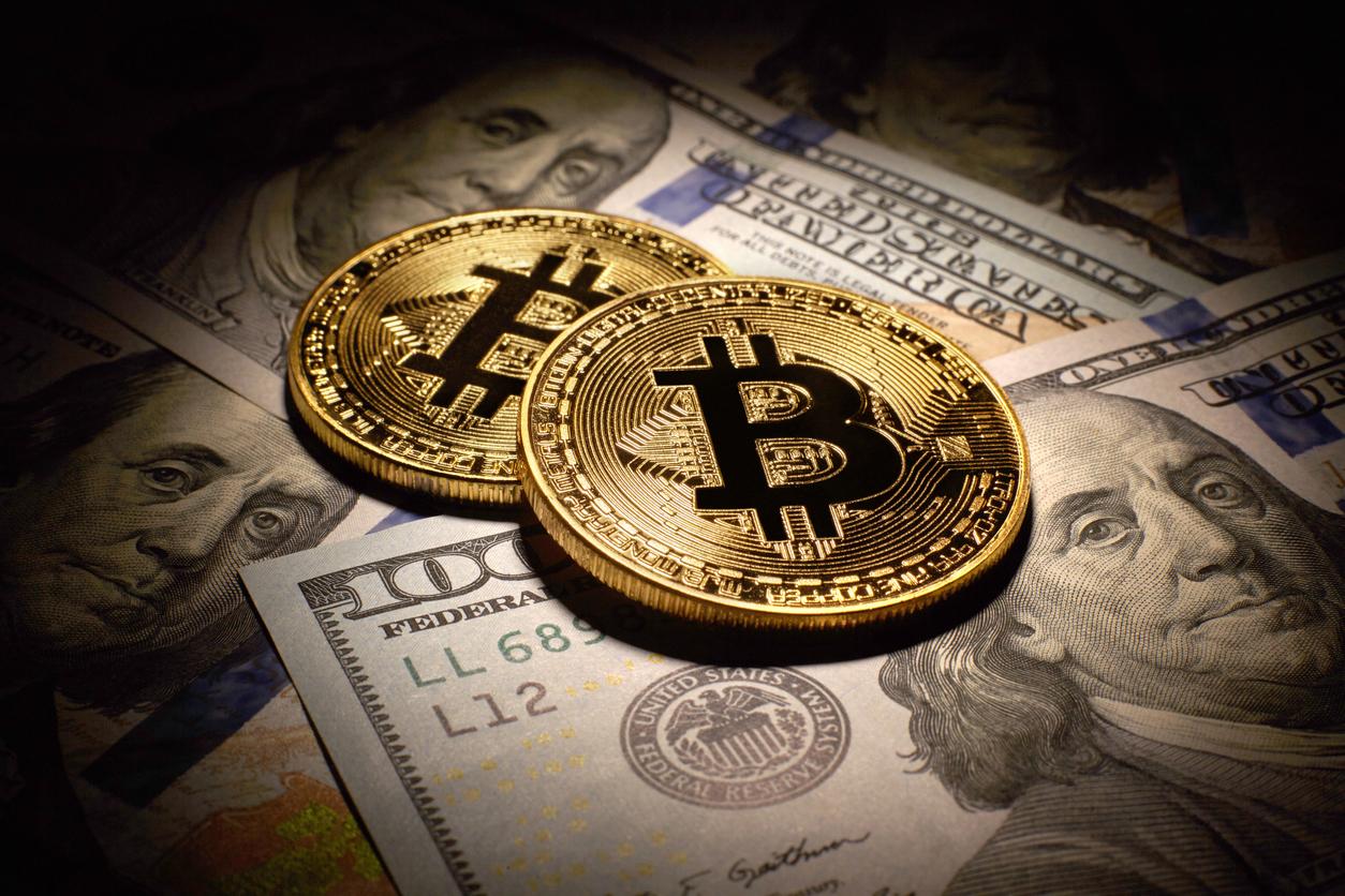 比特币价格被困在两个关键水平之间 - 何时买入或卖出?